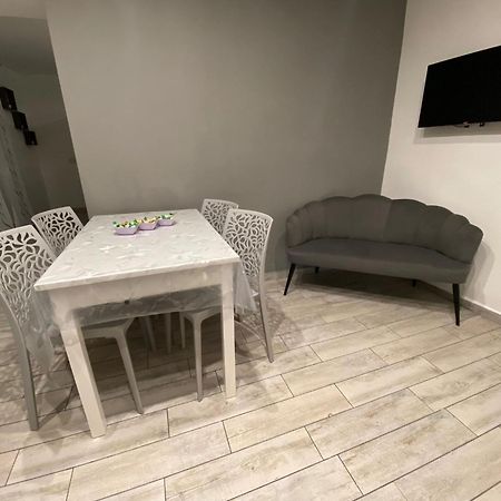 Casa Vacanze Figurelle Napoli Dış mekan fotoğraf